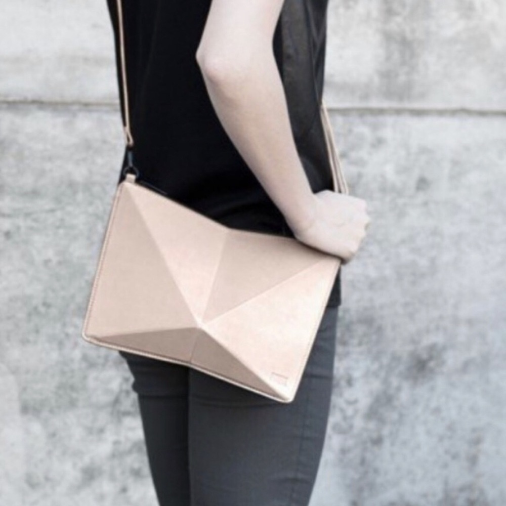 Finnel Versus crossbody Bag